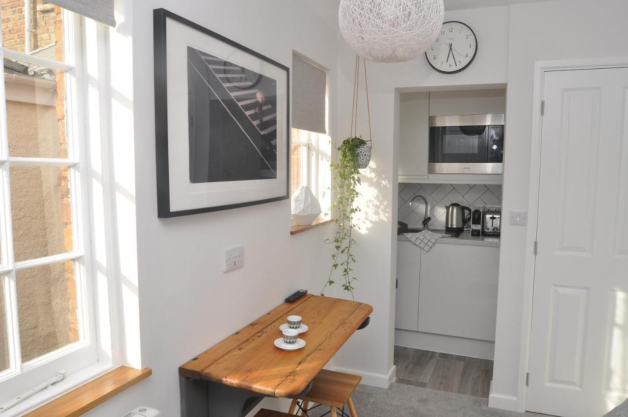 Bridge Street Apartments. Boutique Style Luxury, In The Heart Of Taunton. Zewnętrze zdjęcie